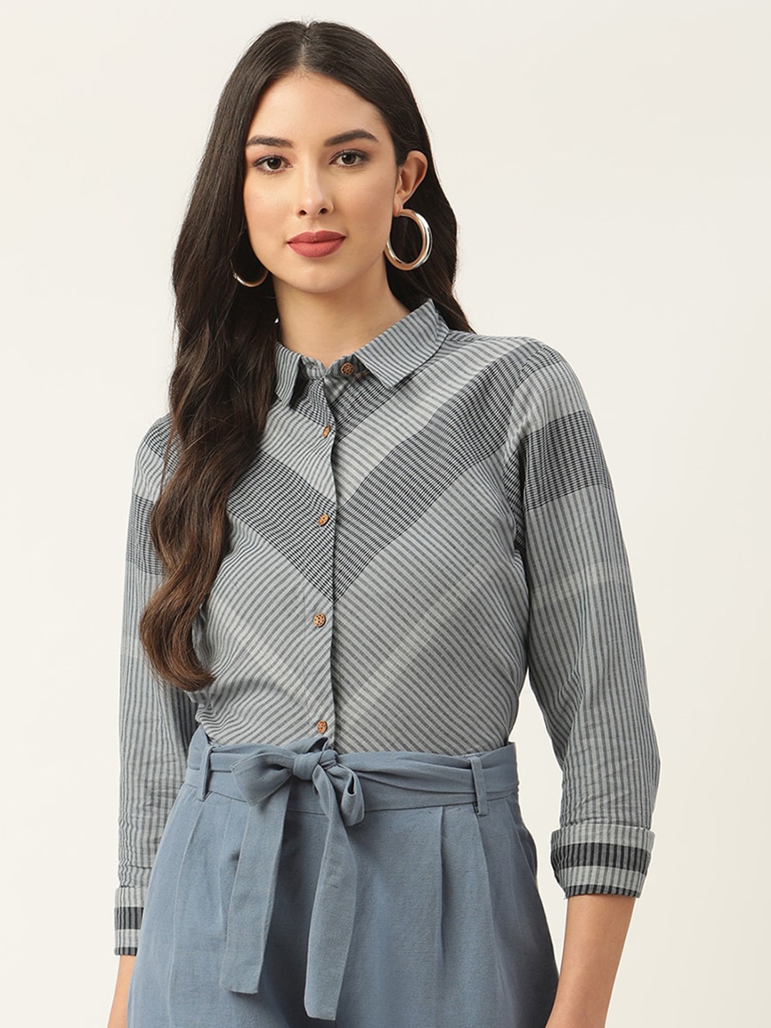 

ROOTED Grey Geometric Striped Shirt Style Top