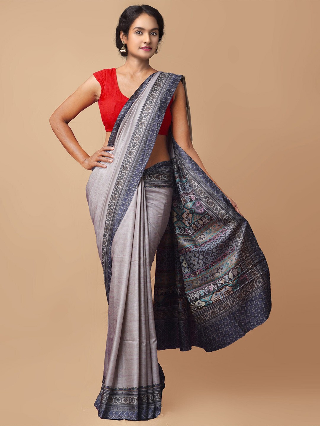 

Unnati Silks Grey Block Print Saree