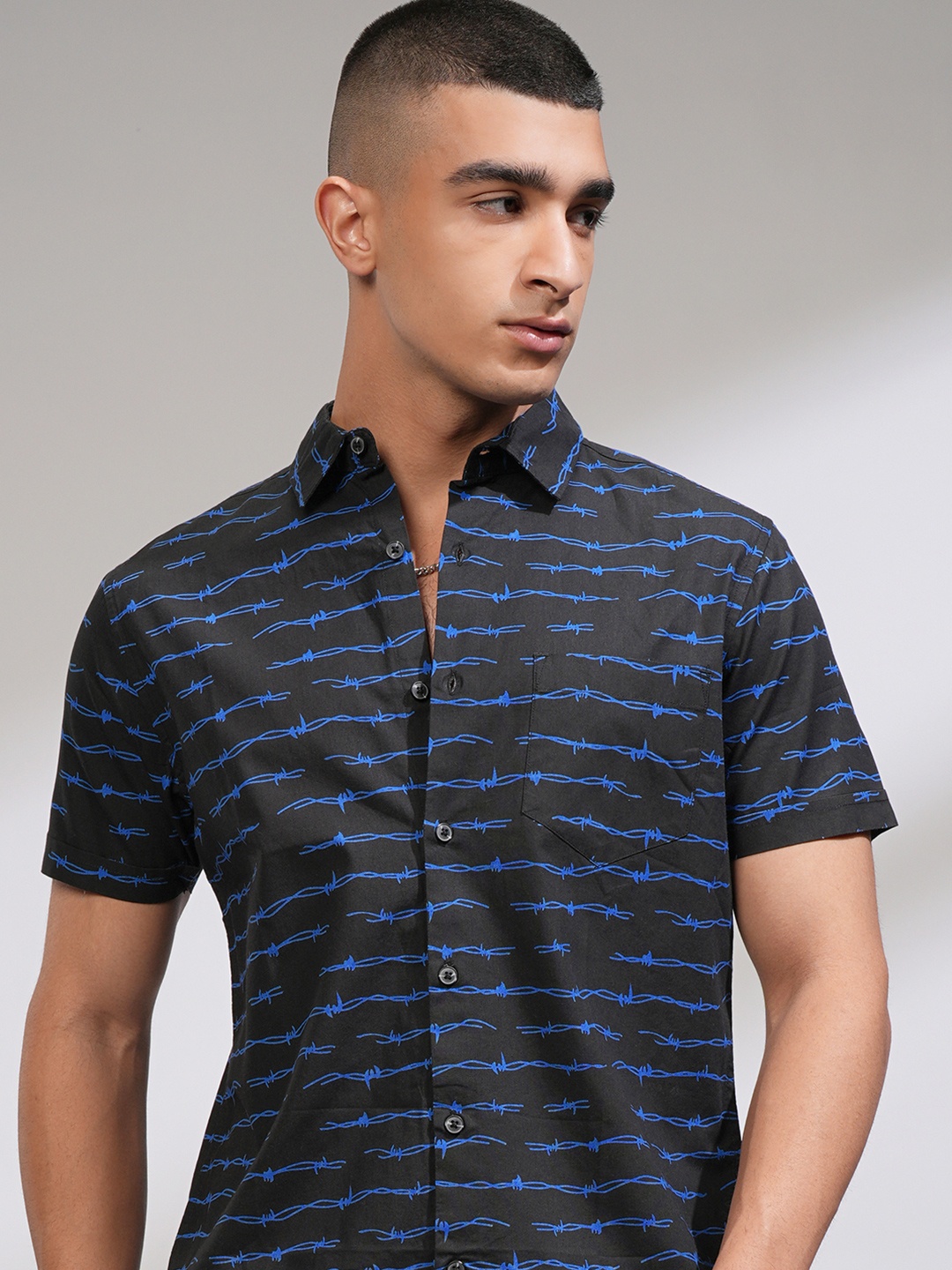 

HIGHLANDER Men Black Slim Fit Printed Casual Shirt