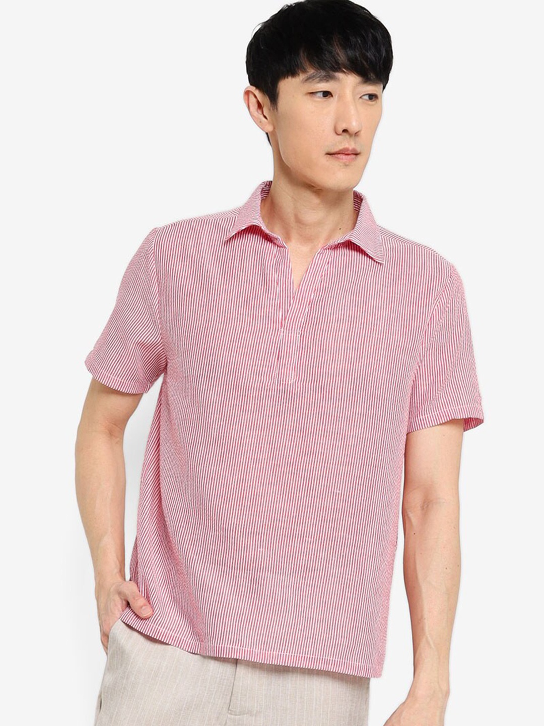 

ZALORA BASICS Men Red Striped Pure Cotton Casual Shirt