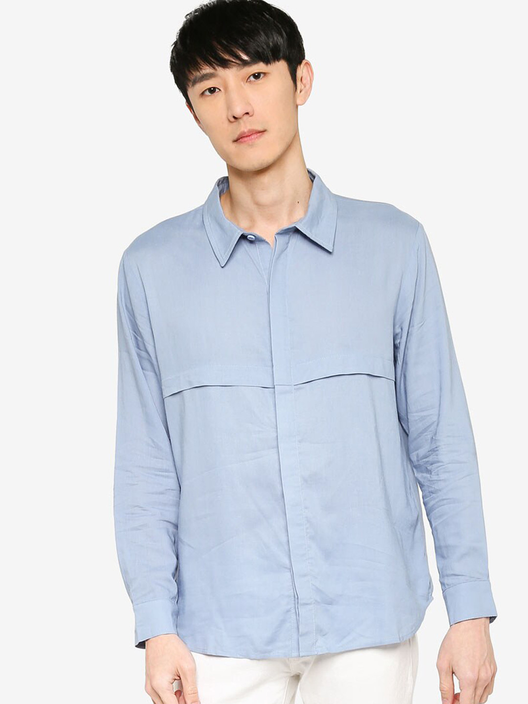

ZALORA BASICS Men Blue Front Paneling Casual Shirt