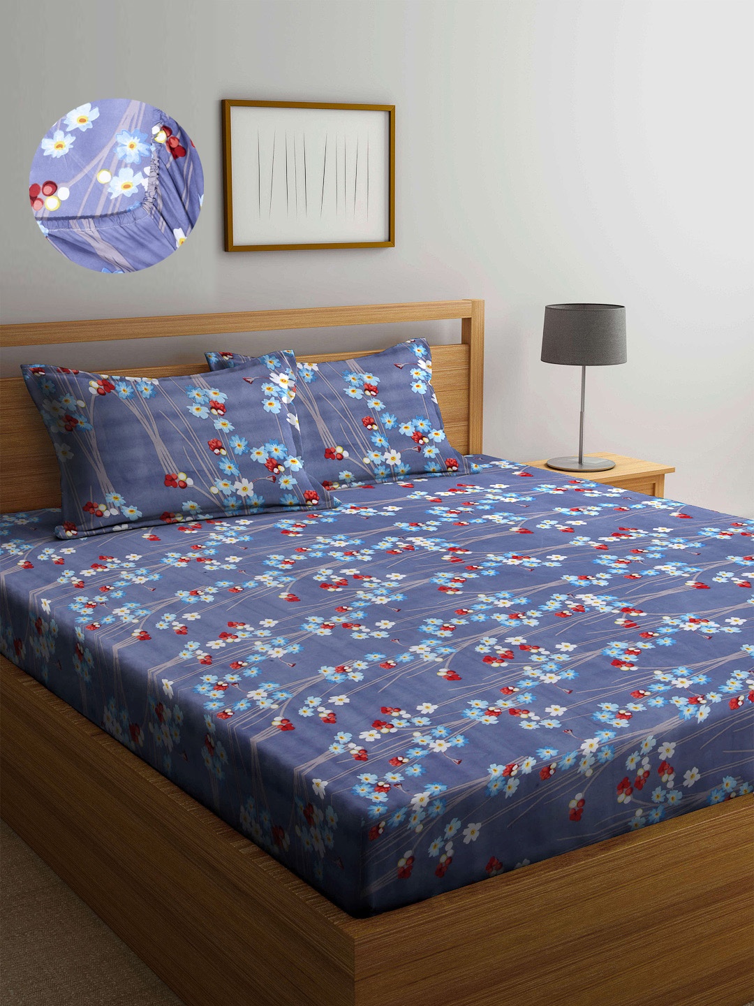 

Arrabi Grey & White Floral 300 TC King Bedsheet with 2 Pillow Covers