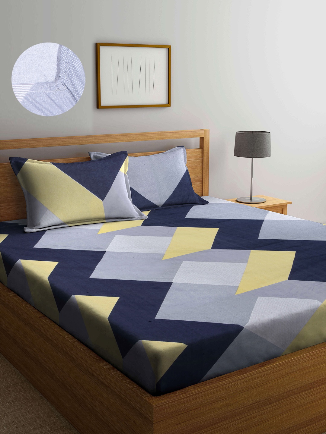 

Arrabi Navy Blue & Yellow Geometric 300 TC King Bedsheet with 2 Pillow Covers