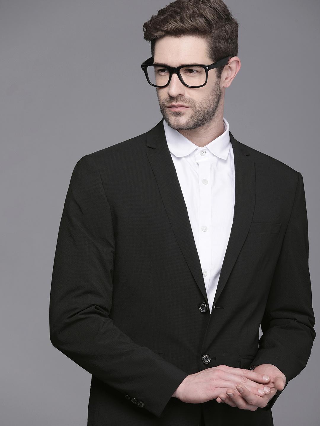 

Allen Solly Men Black Solid Slim-Fit Single-Breasted Blazer