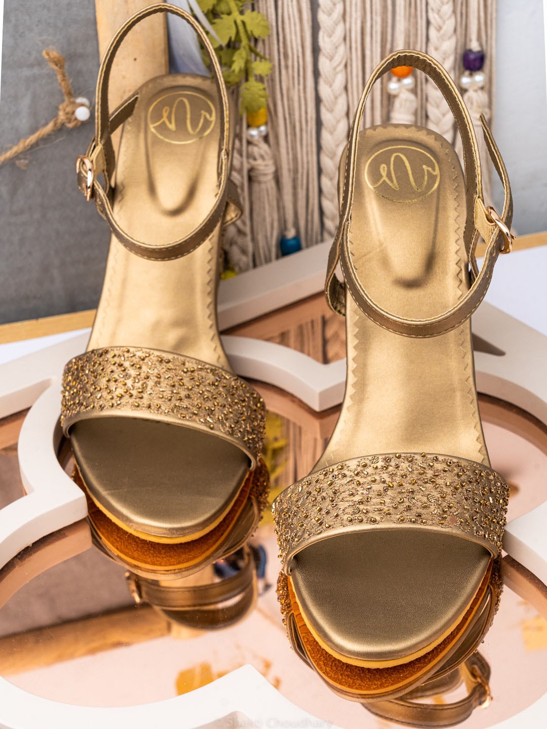 

NR By Nidhi Rathi Gold-Toned Leather Ethnic High-Top Block Pumps