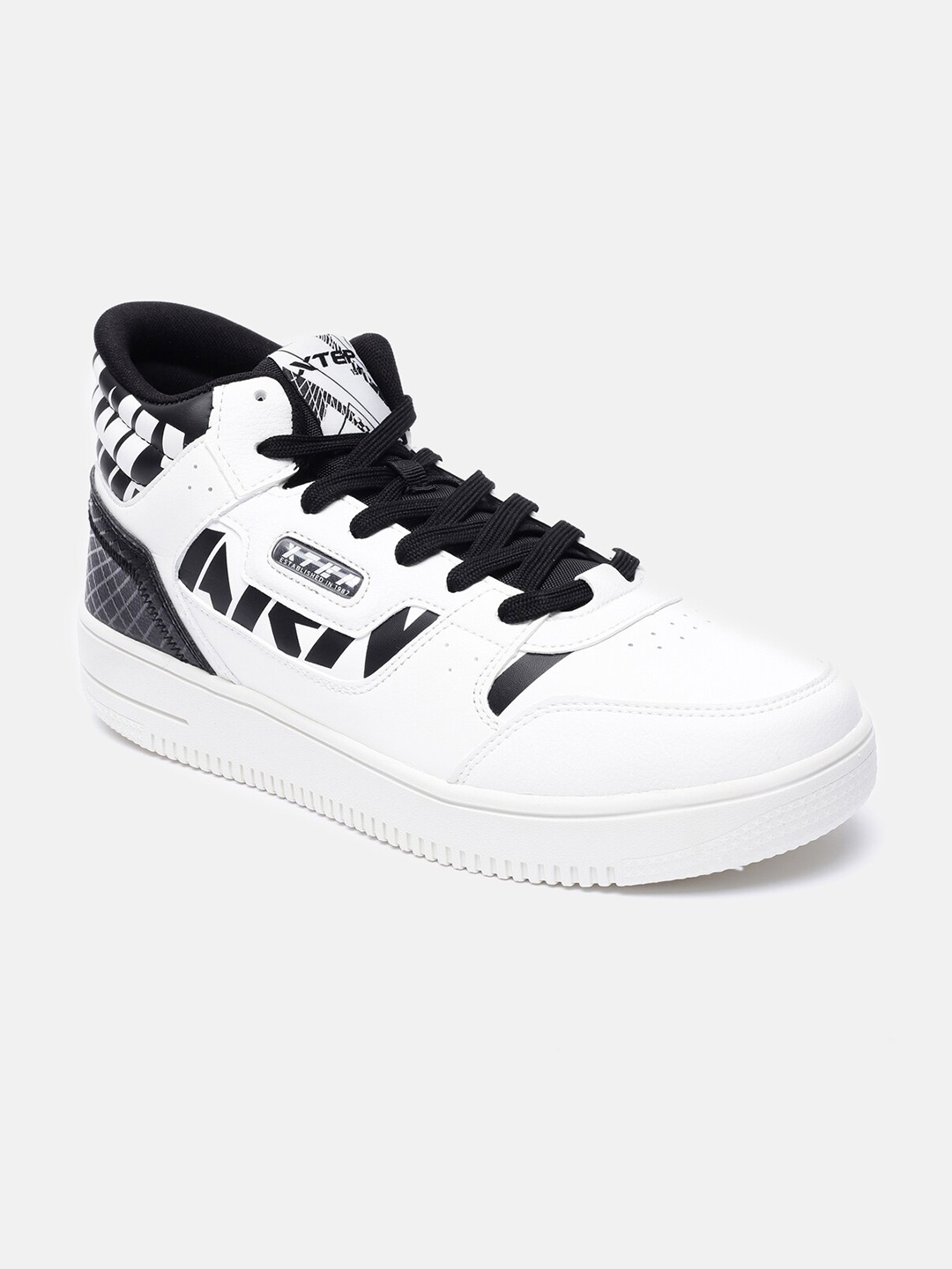 

Xtep Men Black Skateboarding Non-Marking Shoes