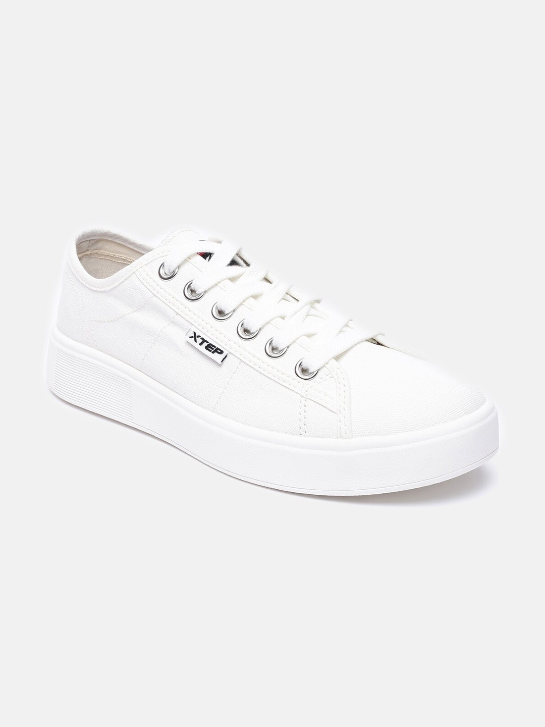 

Xtep Women White Textile Skateboarding Non-Marking Shoes