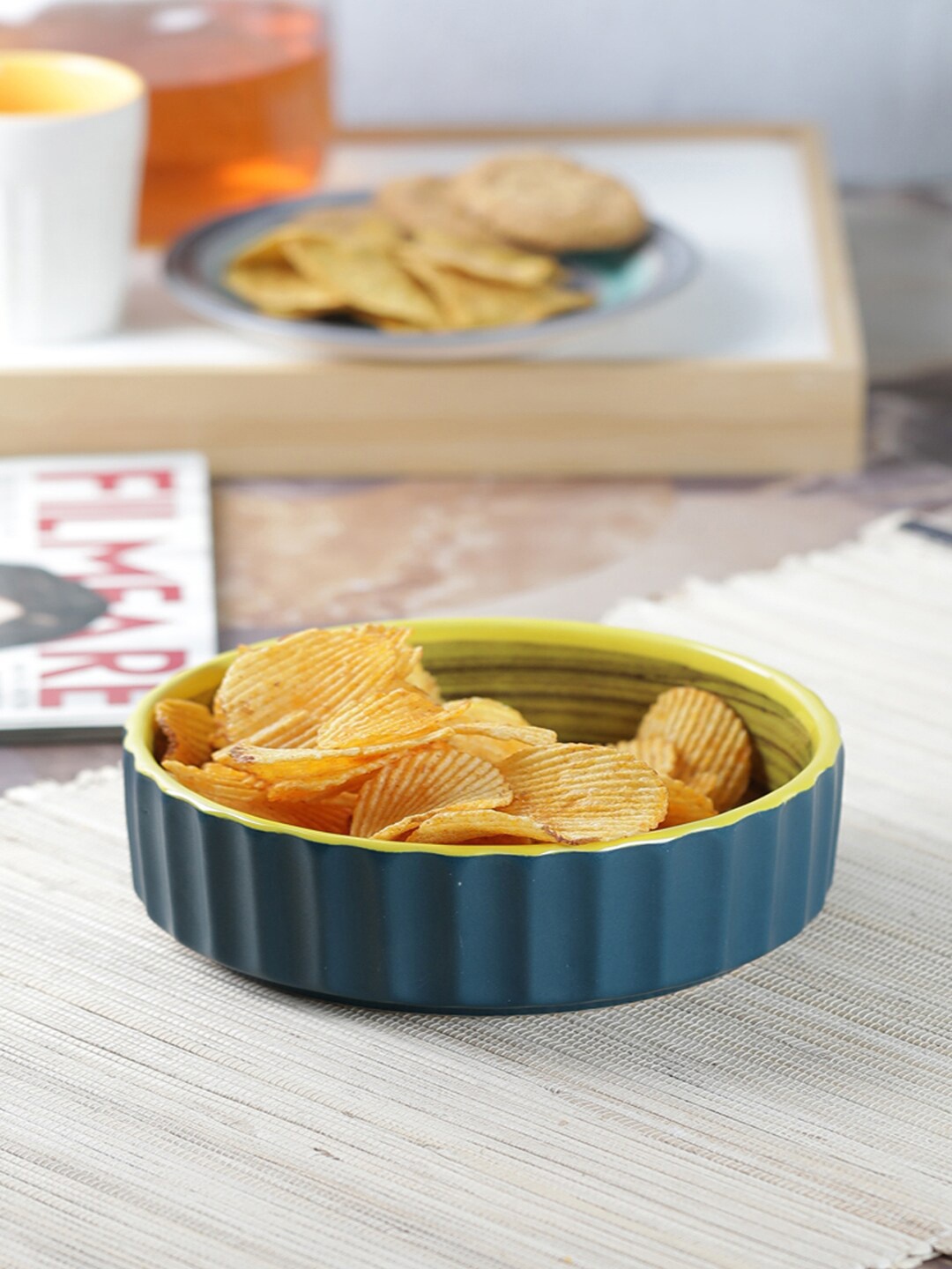 

VarEesha Green & Navy Blue 1 Pieces Handcrafted & Hand Painted Ceramic Glossy Bowls