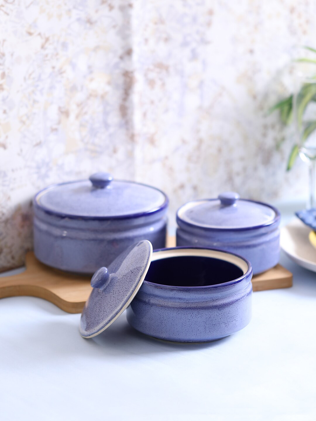 

VarEesha Blue & 3 Pieces Handcrafted and Hand Painted Ceramic Glossy Bowls With Lid