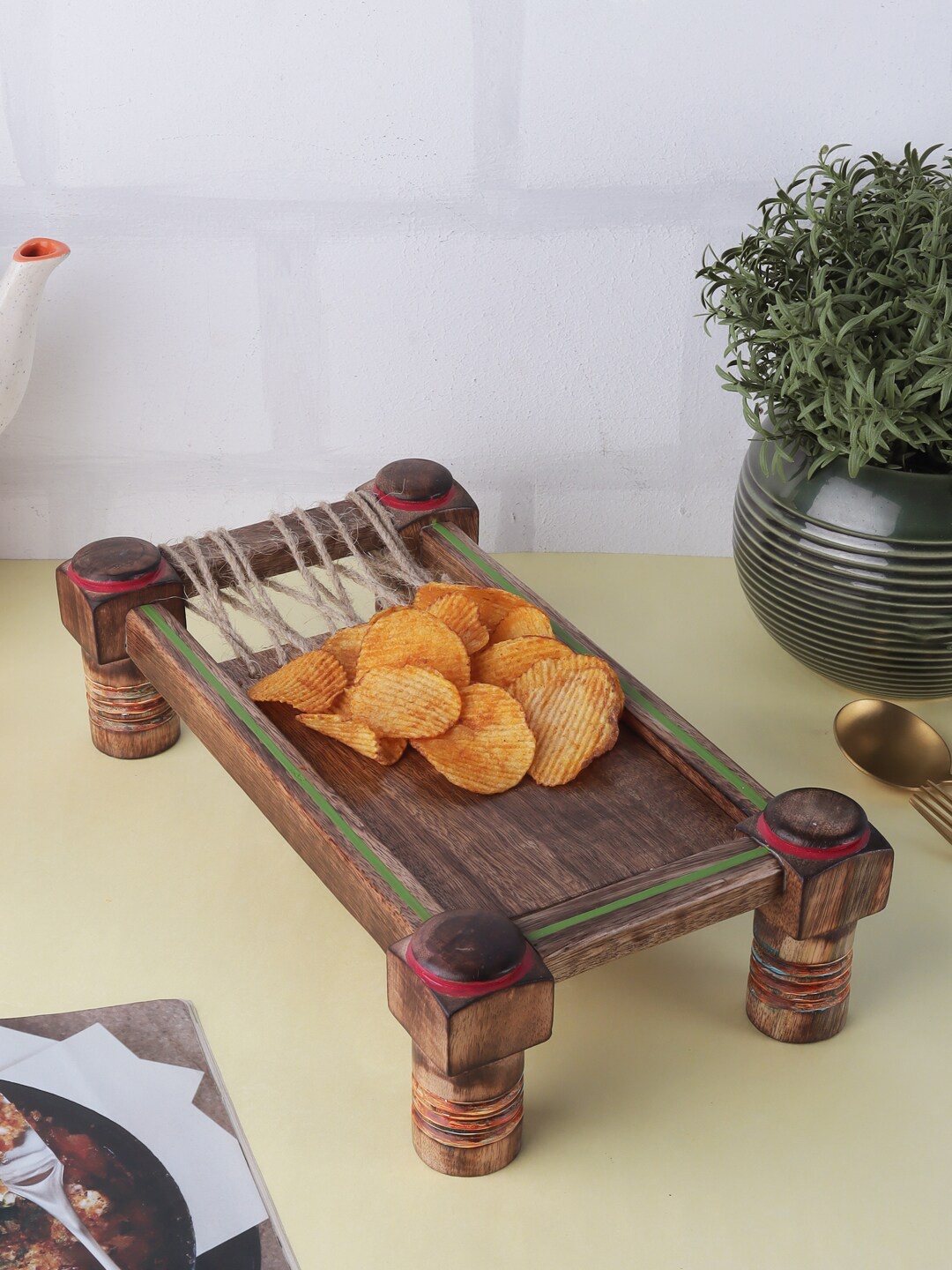 

VarEesha Brown 1 Piece Matte Dry Snack Serving Plate