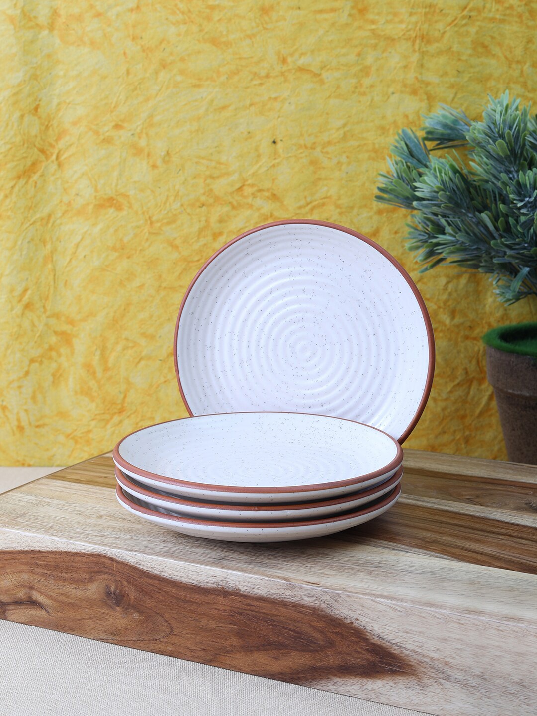 

VarEesha Set Of 4 White & Rust Printed Ceramic Dishwasher & Microwave Safe Plates