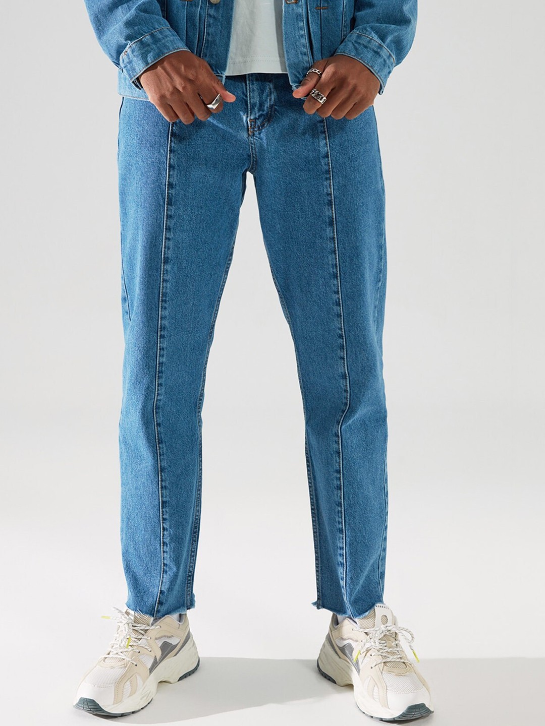 

Trendyol Men Blue Straight Fit Light Fade Jeans