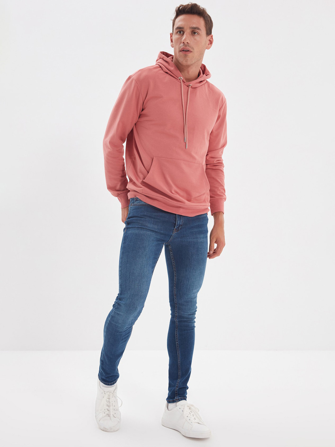 

Trendyol Men Blue Slim Fit Light Fade Jeans