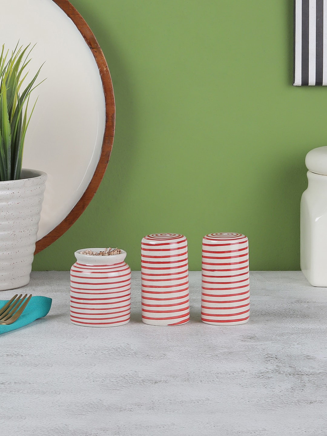 

VarEesha Parikrama Red Spiral Ceramic Salt & Pepper with Toothpick Holder