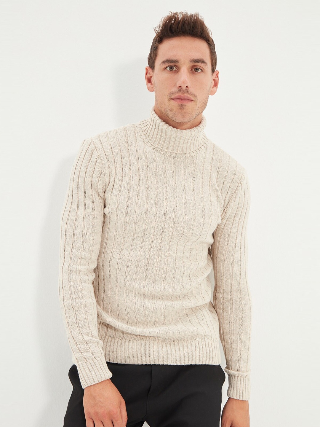 

Trendyol Men Off White Striped Pullover