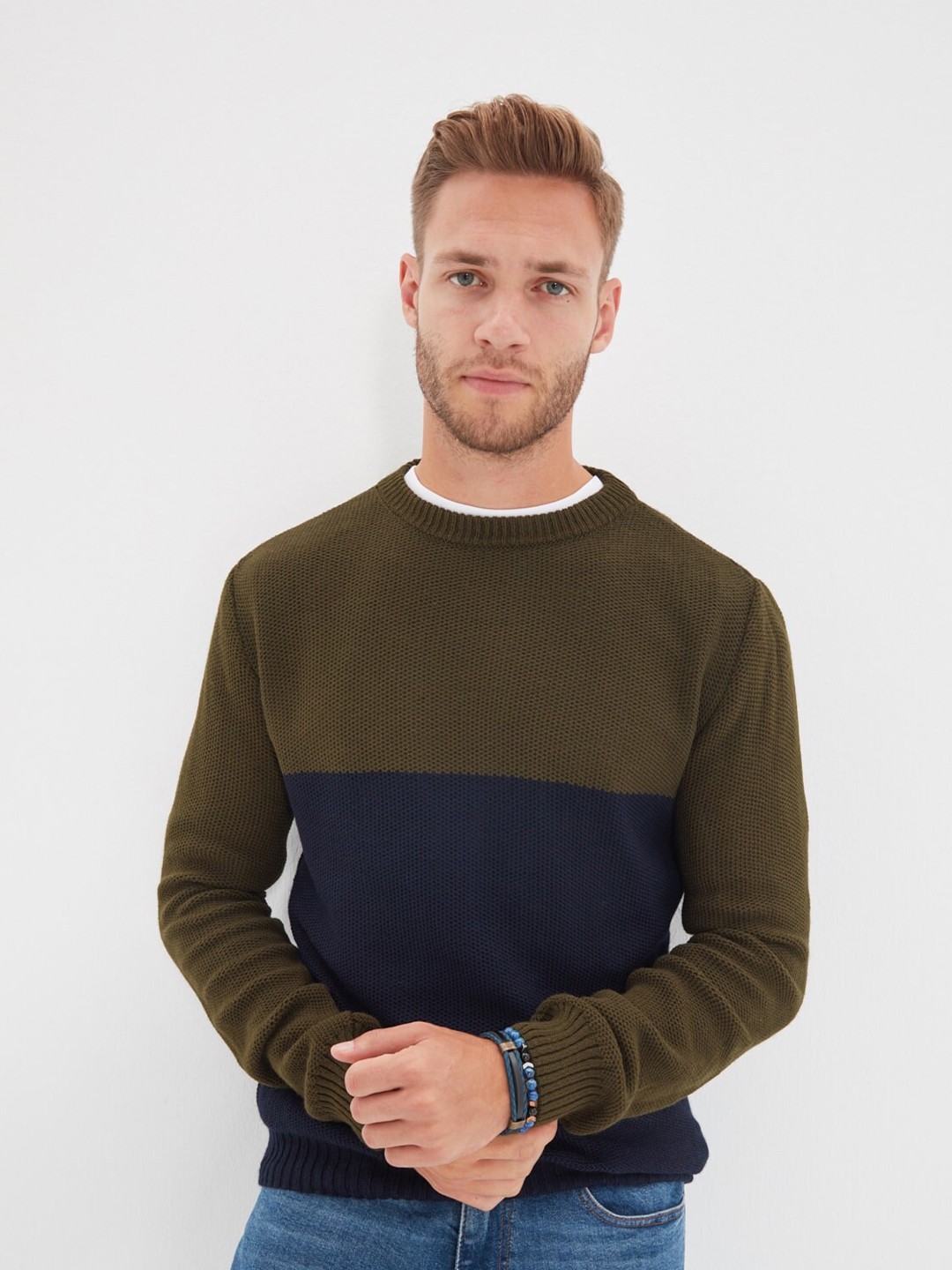 

Trendyol Men Khaki & Blue Colourblocked Pullover