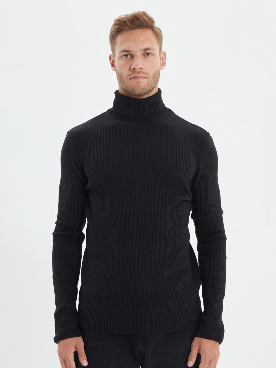 

Trendyol Men Black Ribbed Cotton Pullover