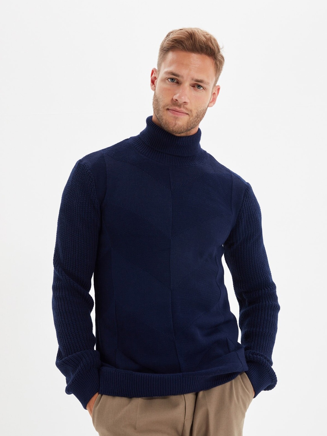 

Trendyol Men Navy Blue Pullover