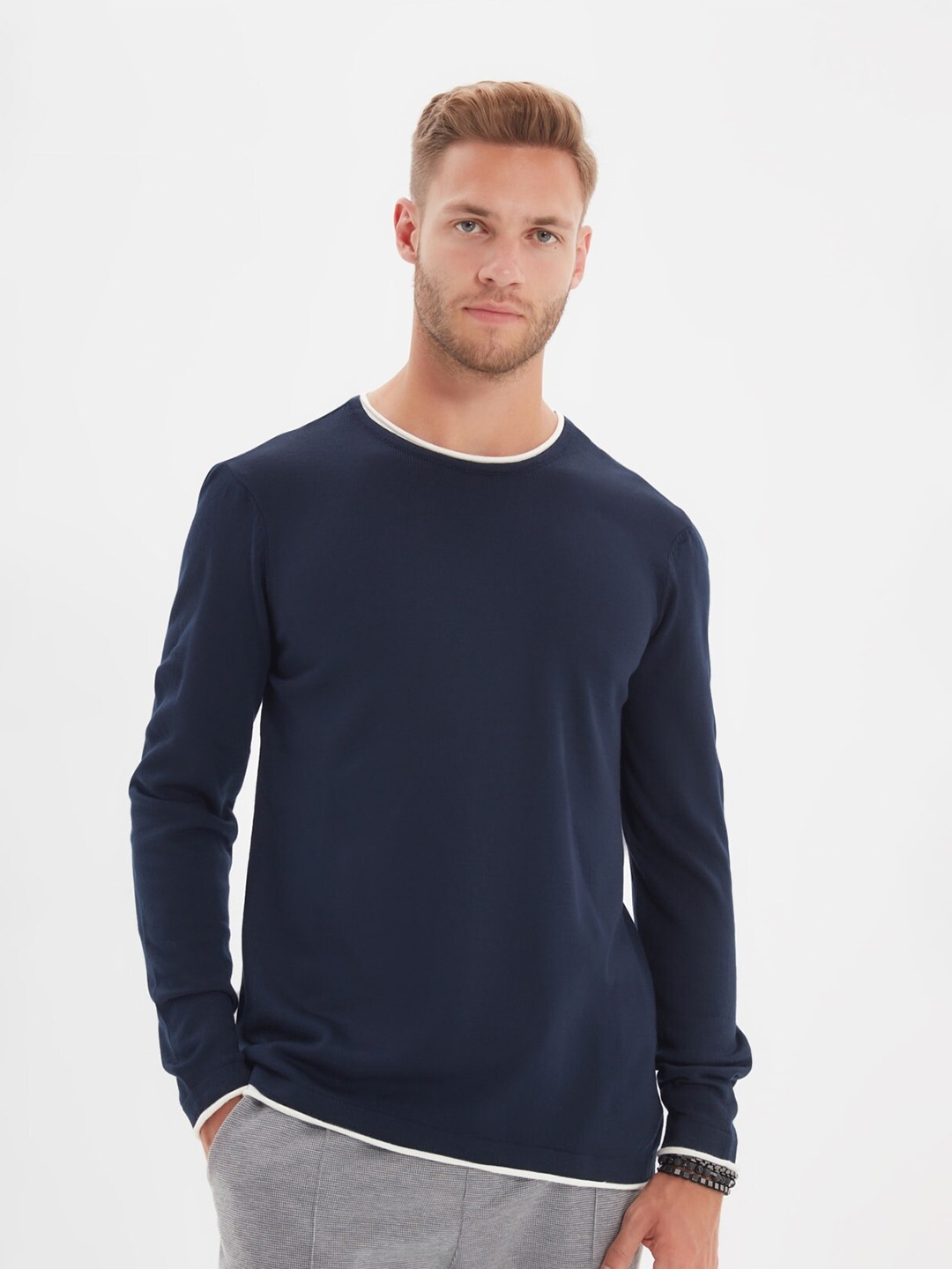 

Trendyol Men Navy Blue Solid Pullover