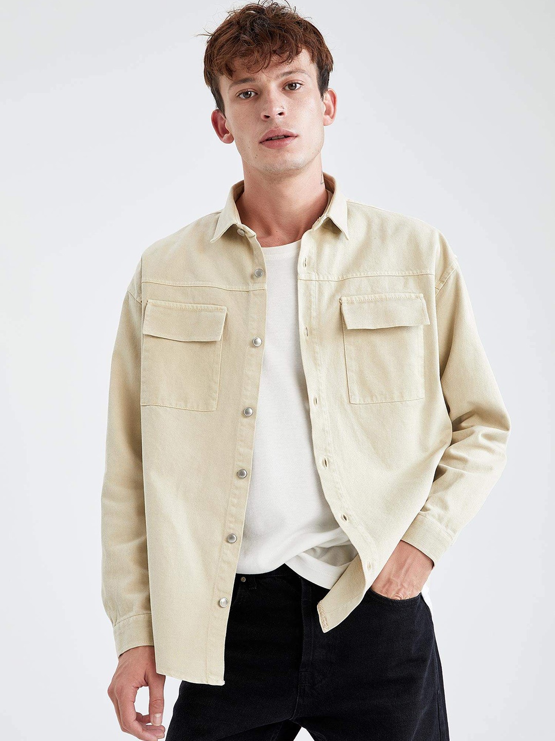 

DeFacto Men Beige Solid Cotton Casual Shirt