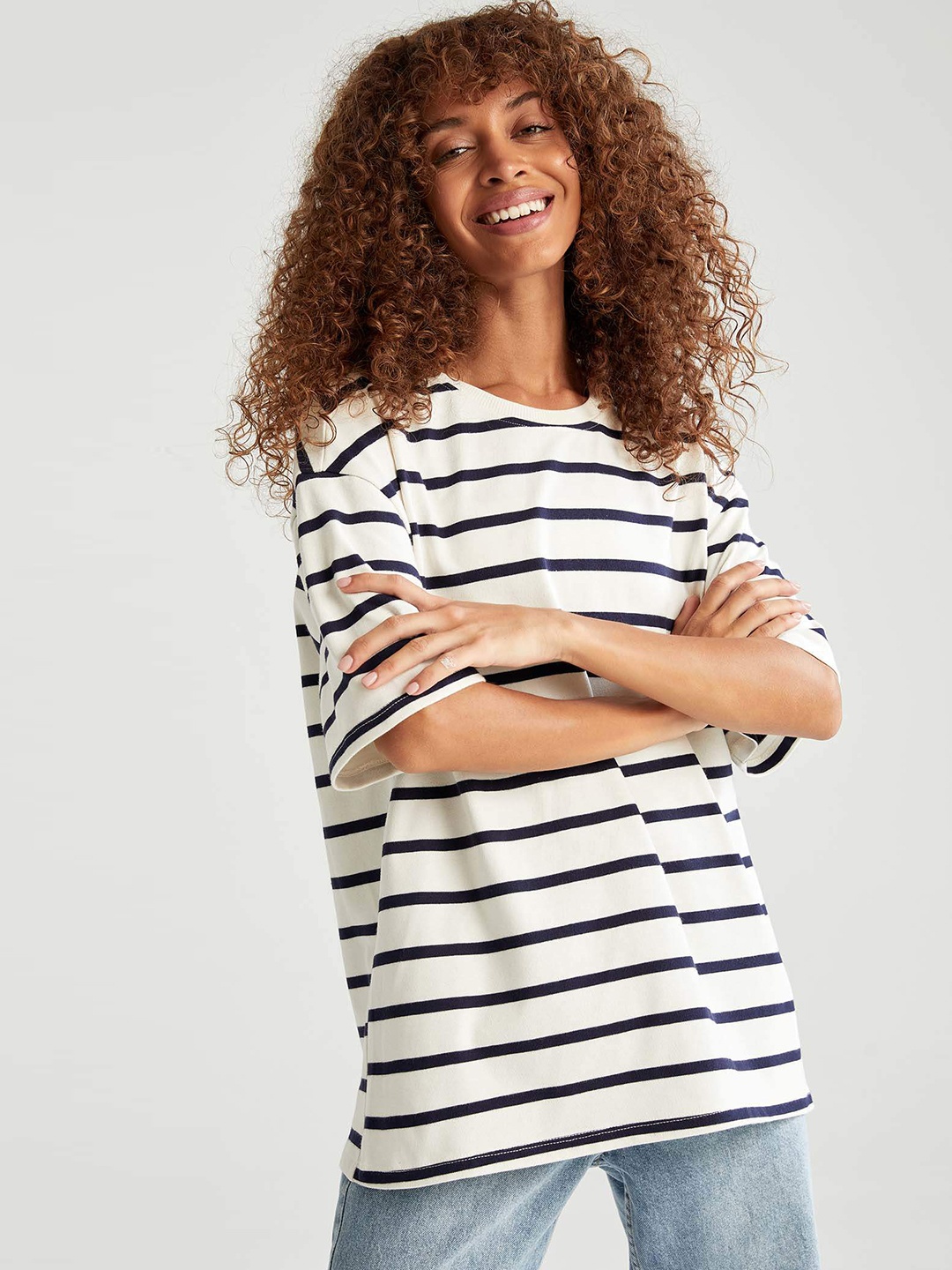 

DeFacto Women White & Navy Blue Striped Pure Cotton Loose T-shirt