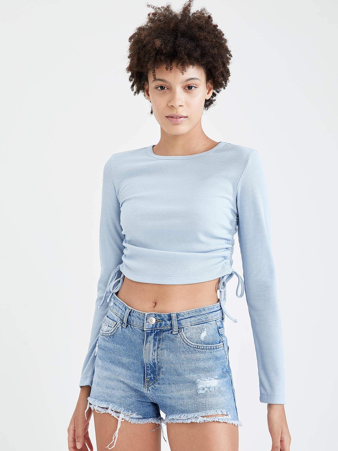 

DeFacto Blue Solid Slim Fit Ruched Crop Top