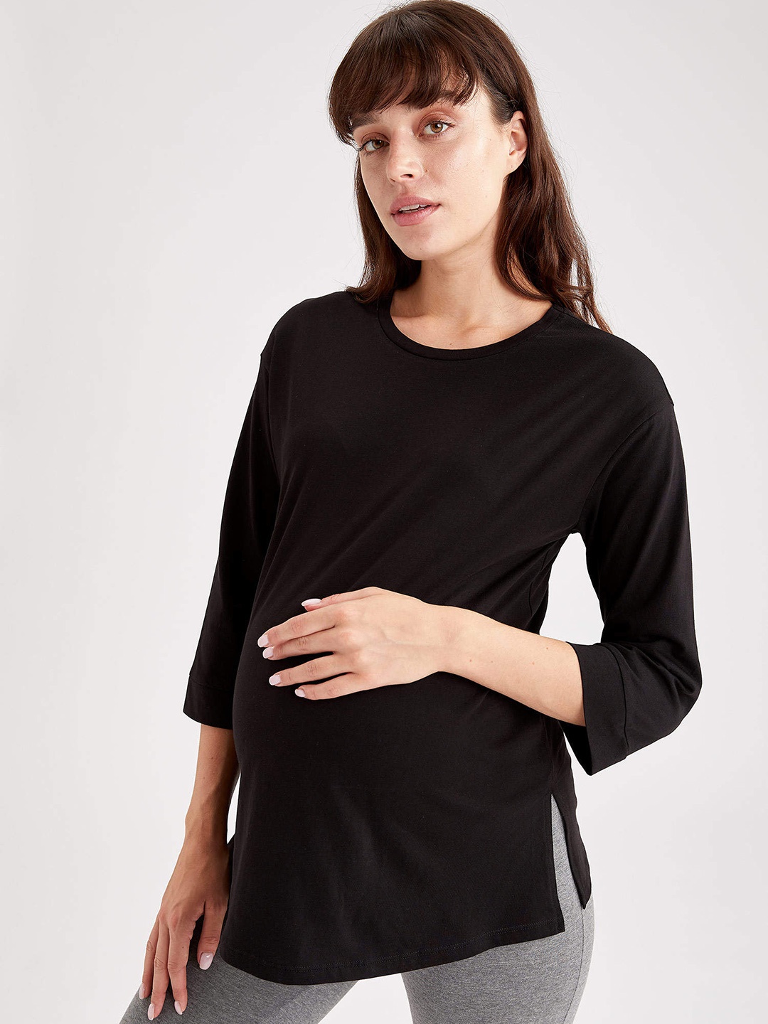 

DeFacto Women Black Solid Pure Cotton Relaxed Fit Maternity T-shirt
