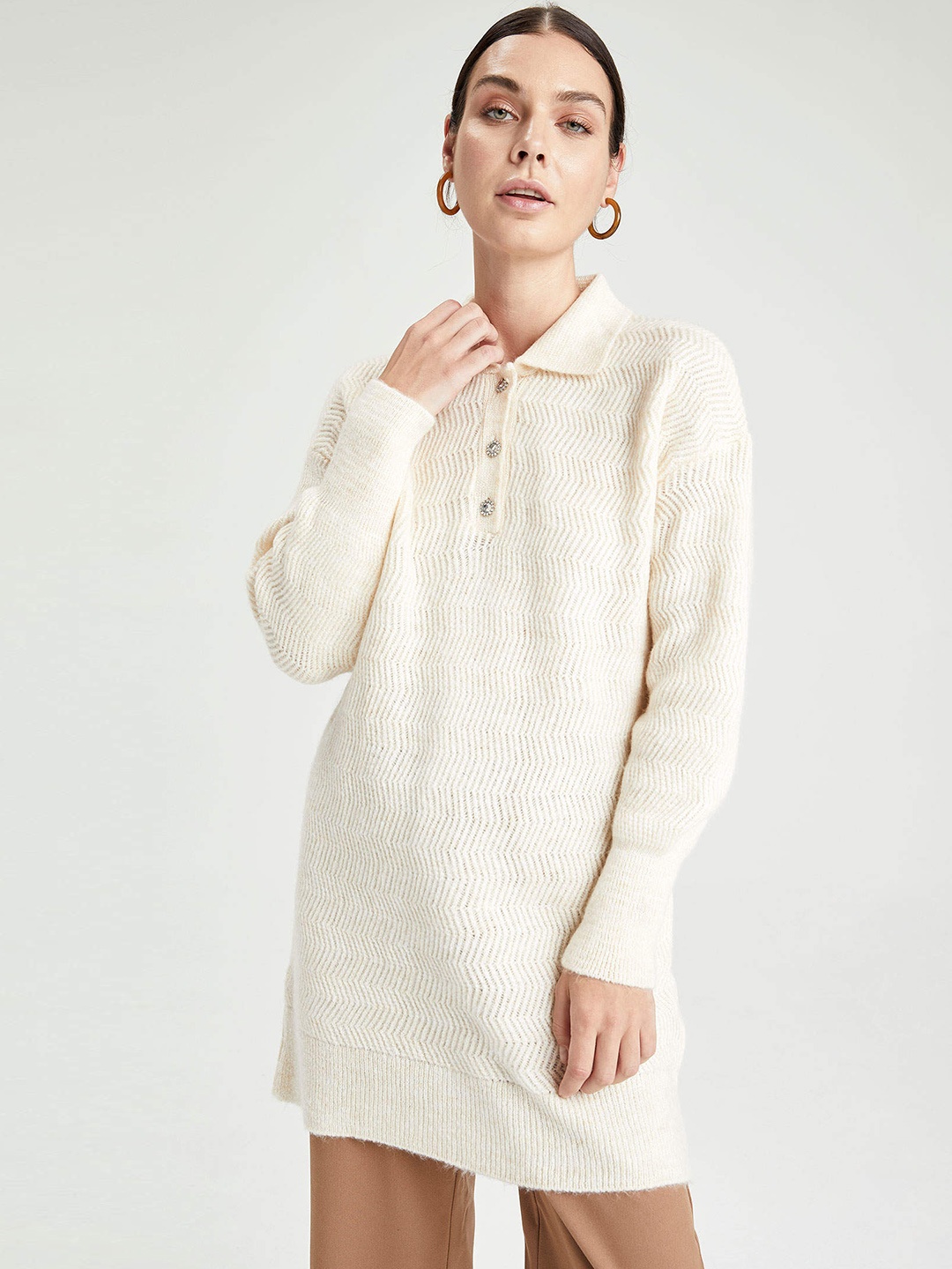 

DeFacto Women Off-White Chevron Self-Design Longline Pullover