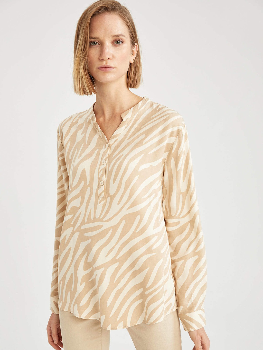 

DeFacto Beige & White Zebra Print Mandarin Collar Shirt Style Top