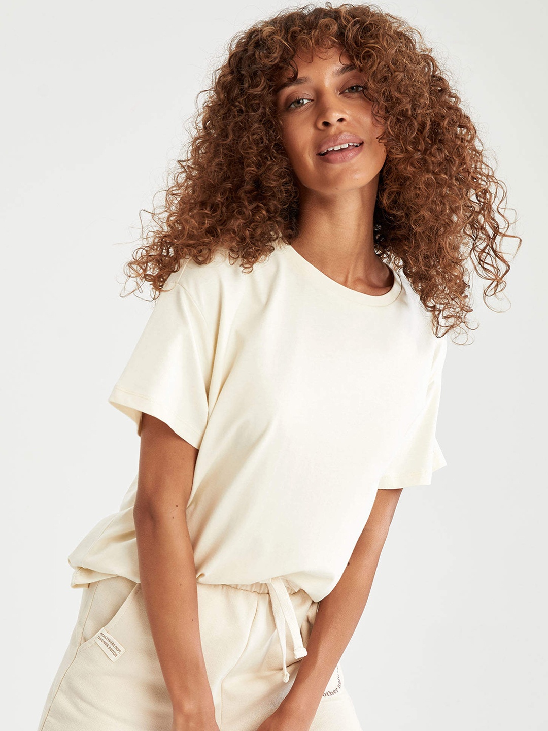 

DeFacto Women Cream-Coloured Solid Pure Cotton Drop-Shoulder Sleeves T-shirt