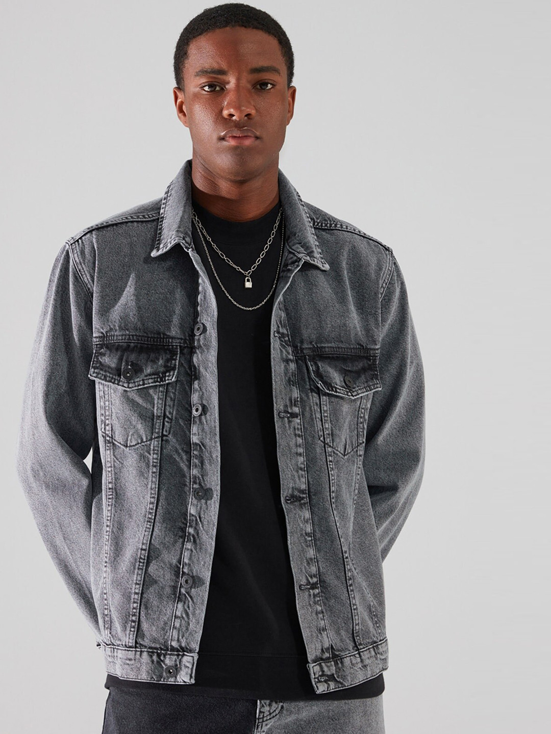 

Trendyol Men Grey Washed Longline Denim Jacket with Patchwork