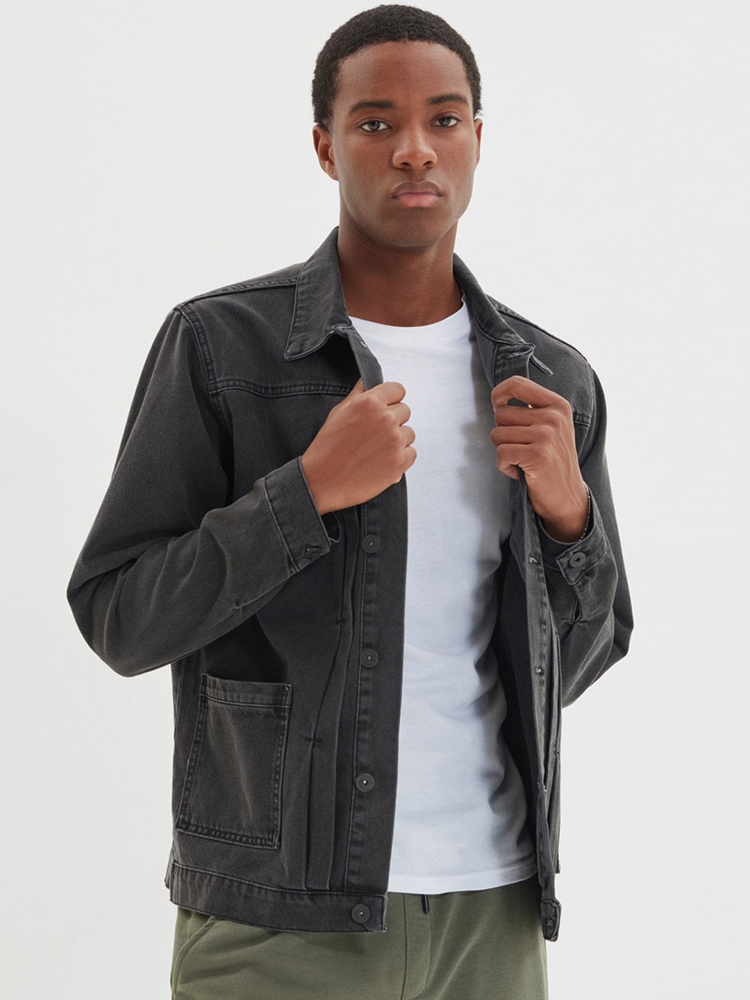 

Trendyol Men Grey Denim Jacket