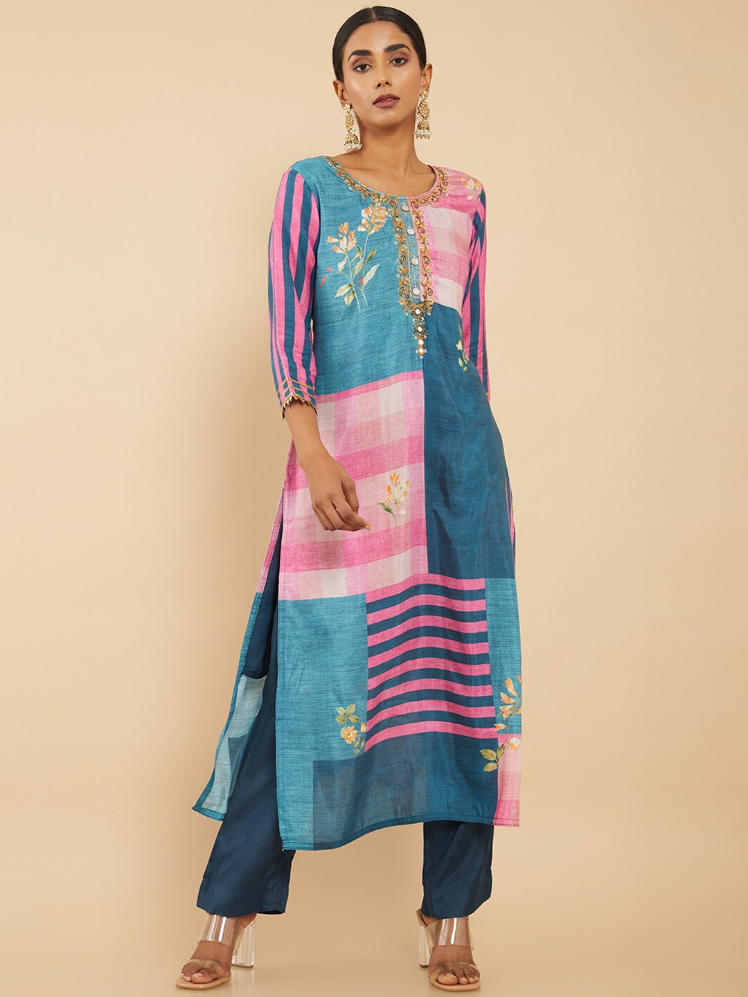 

Soch Women Blue & Pink Floral Printed Panelled Kurta With Trousers