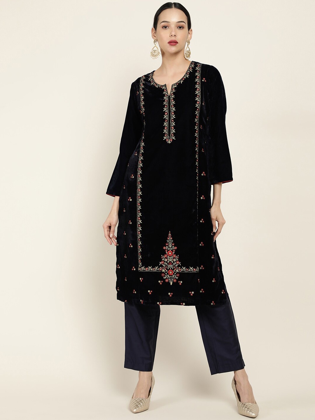 

Soch Women Navy Blue Ethnic Motifs Embroidered Velvet Kurta with Trousers