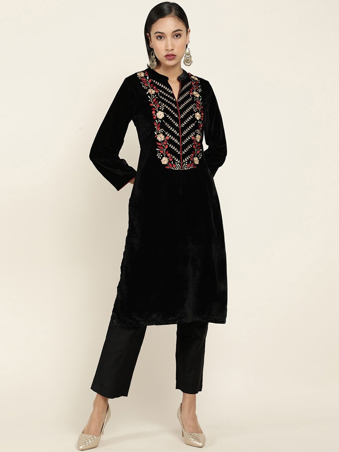 

Soch Women Black Floral Yoke Design Velvet Kurta with Trousers