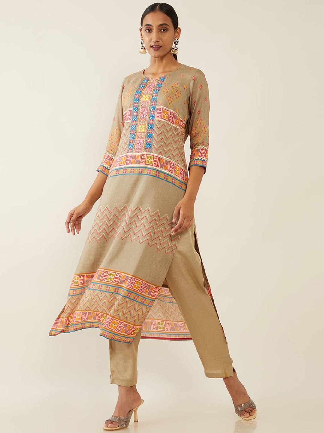 

Soch Women Grey Ethnic Motifs Striped Empire Kurti with Trousers