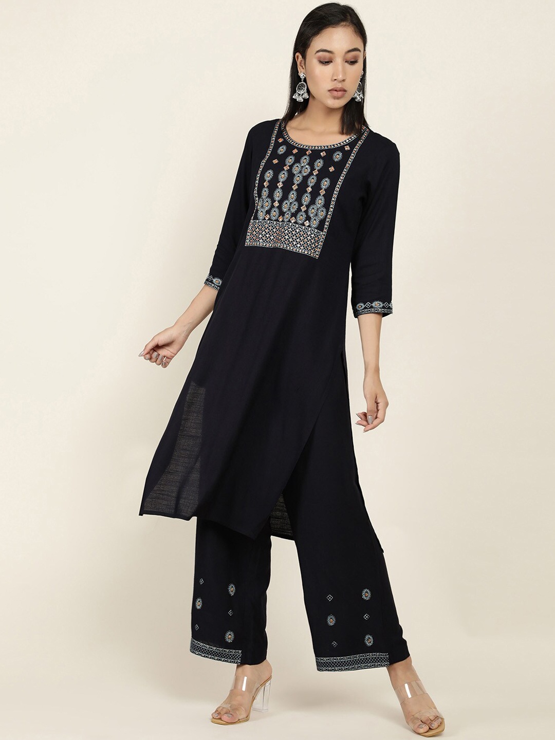 

Soch Women Navy Blue & White Floral Yoke Design Kurta With Trousers