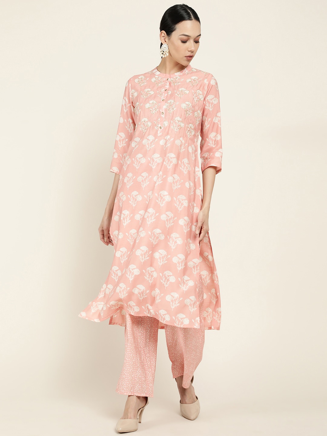 

Soch Women Peach-Coloured & White Floral Printed A-Line Kurta With Trousers