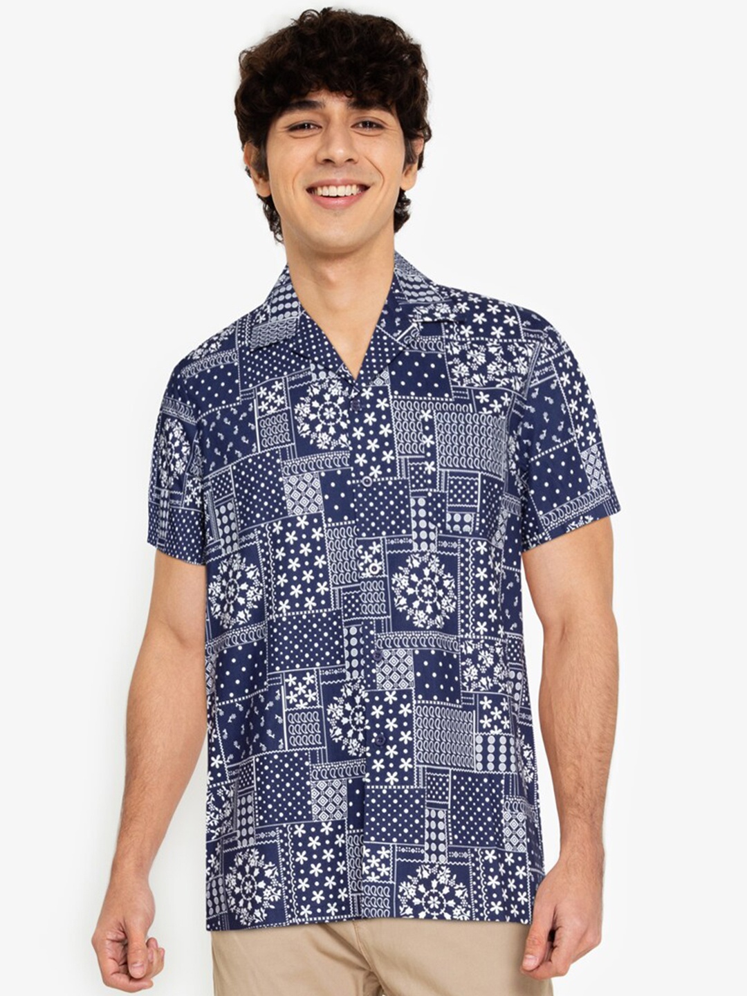 

ZALORA BASICS Men Navy Blue Printed Pure Cotton Casual Shirt