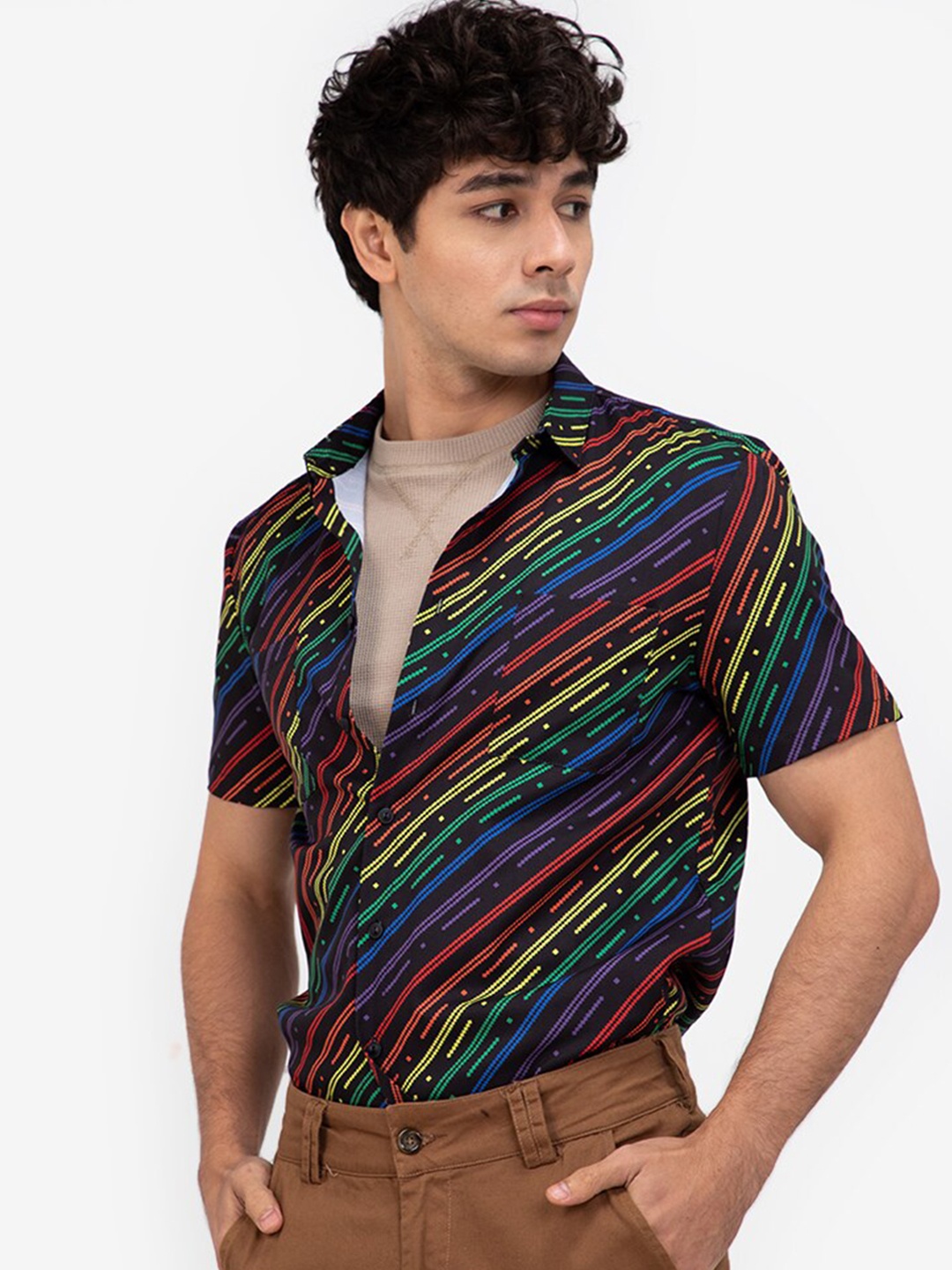 

ZALORA BASICS Men Multicoloured Diagonal Multi Stripes Printed Casual Shirt