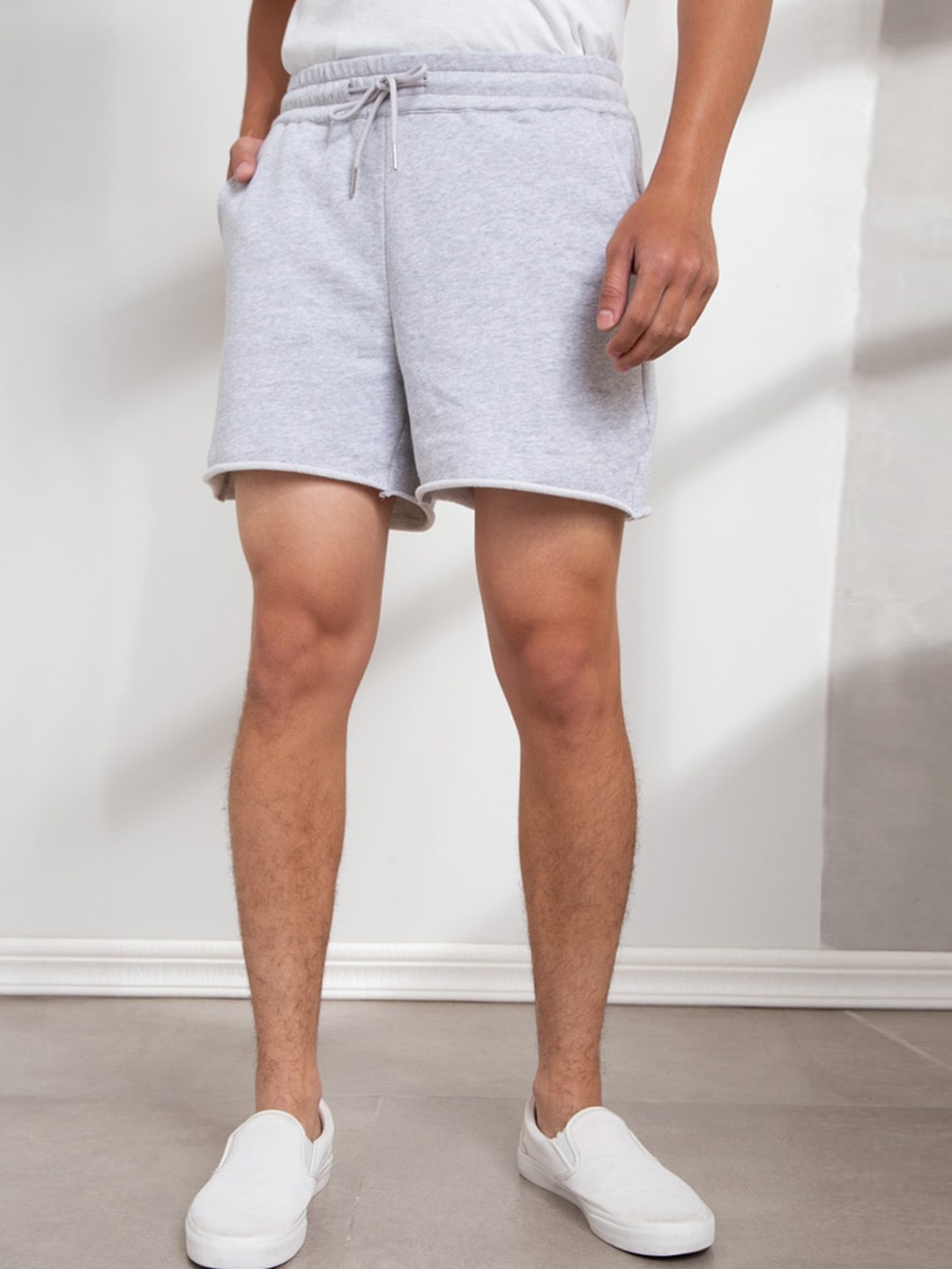 

ORIGIN BY ZALORA Men Grey Chino Shorts