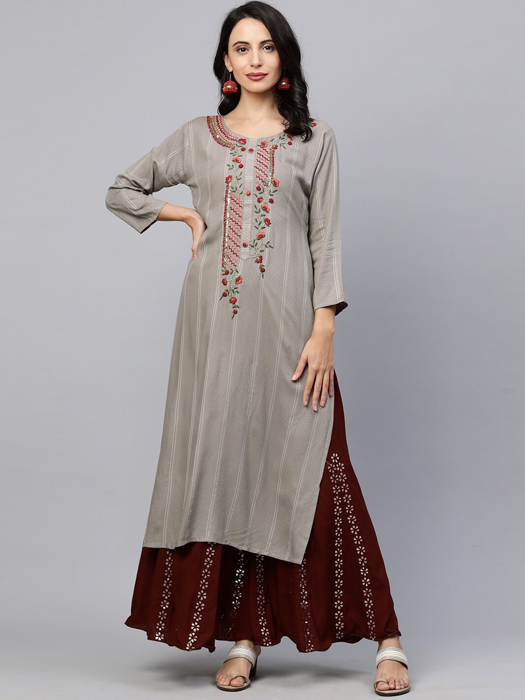 

FASHOR Women Grey Floral Embroidered Straight Kurta