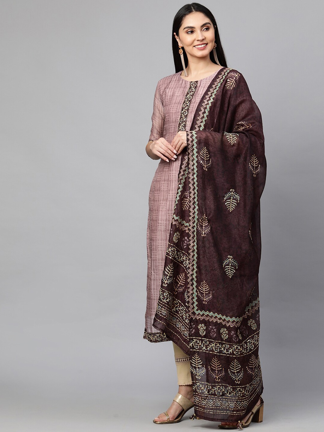 

FASHOR Women Mauve Checked Chanderi Silk Kurta & Dupatta