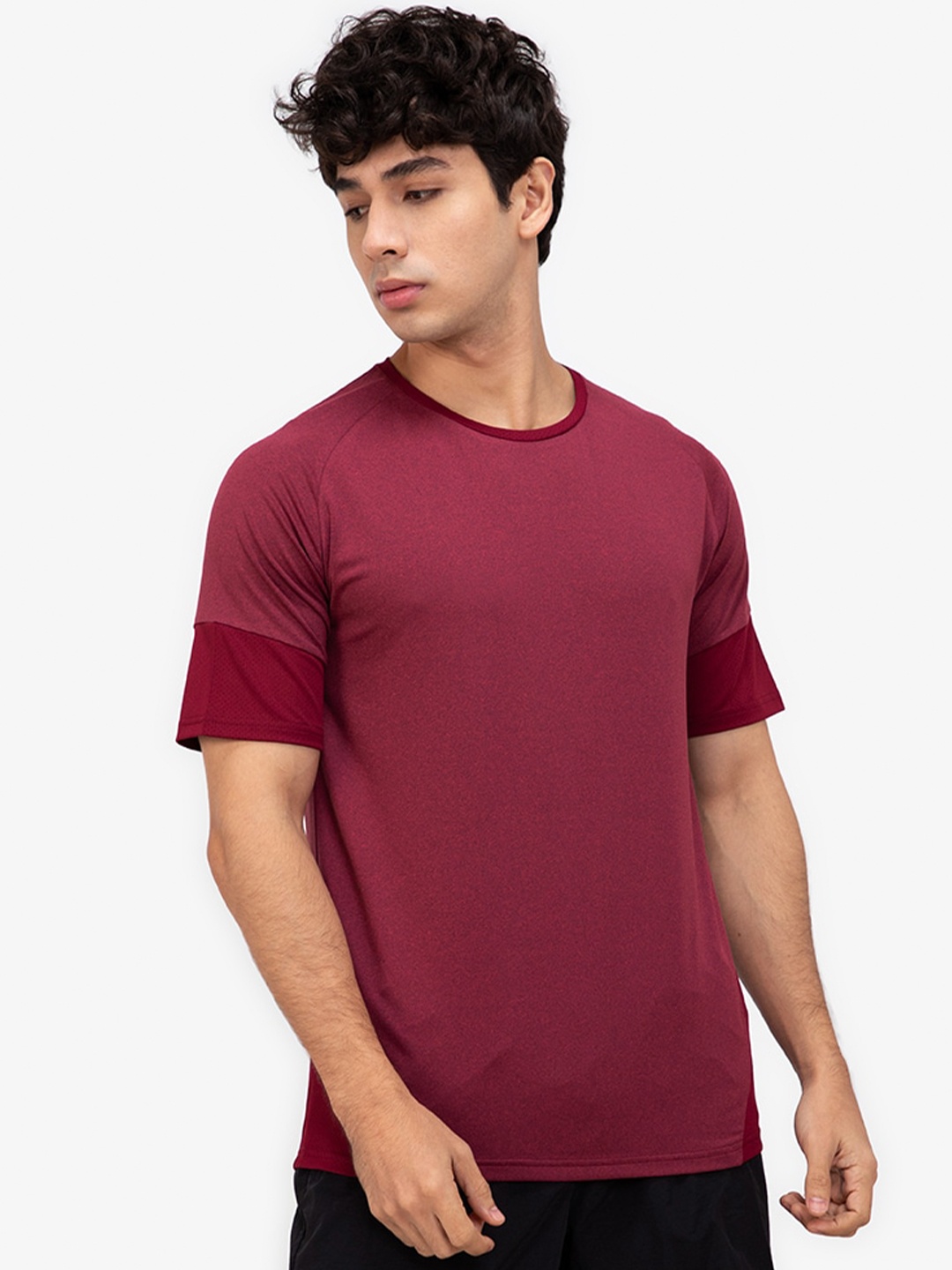 

ZALORA ACTIVE Men Red Colourblocked T-shirt