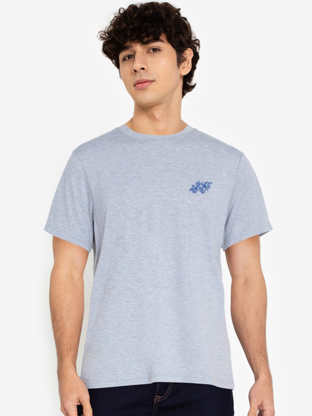 

ZALORA BASICS Men Grey T-shirt