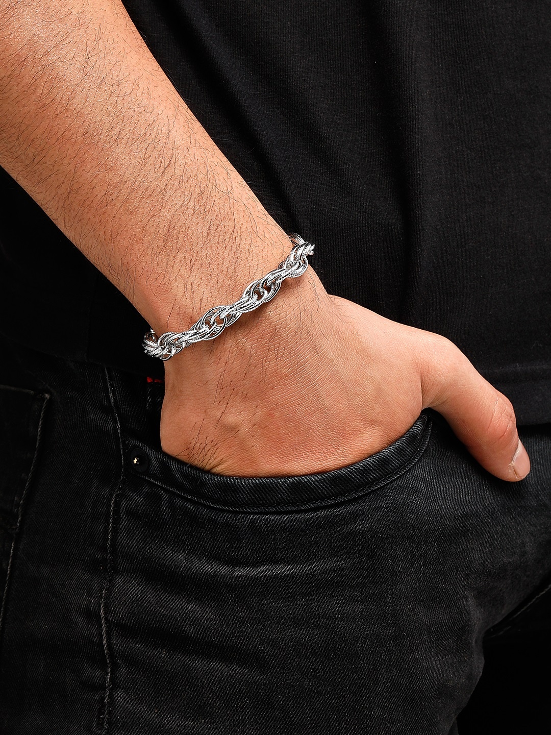 

The Roadster Lifestyle Co Men Silver-Toned Handcrafted Silver-Plated Link Bracelet