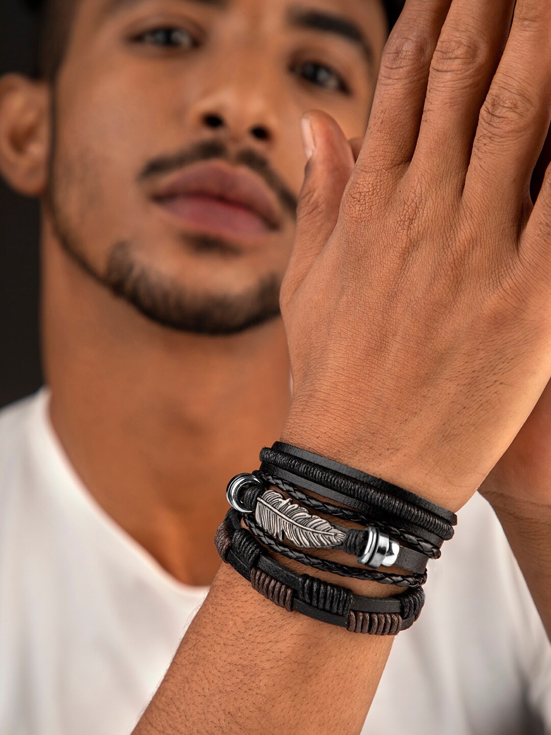 

The Roadster Lifestyle Co Men Set of 3 Black & Brown Multistrand Bracelets
