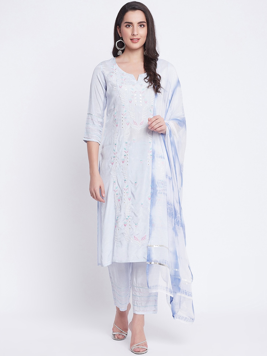 

Prakhya Women Blue Floral Embroidered Panelled Kurta Set