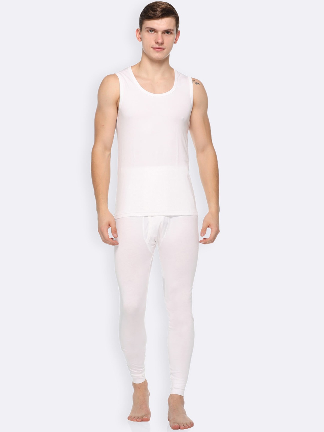 

Kanvin Men Off White Solid Thermal Set