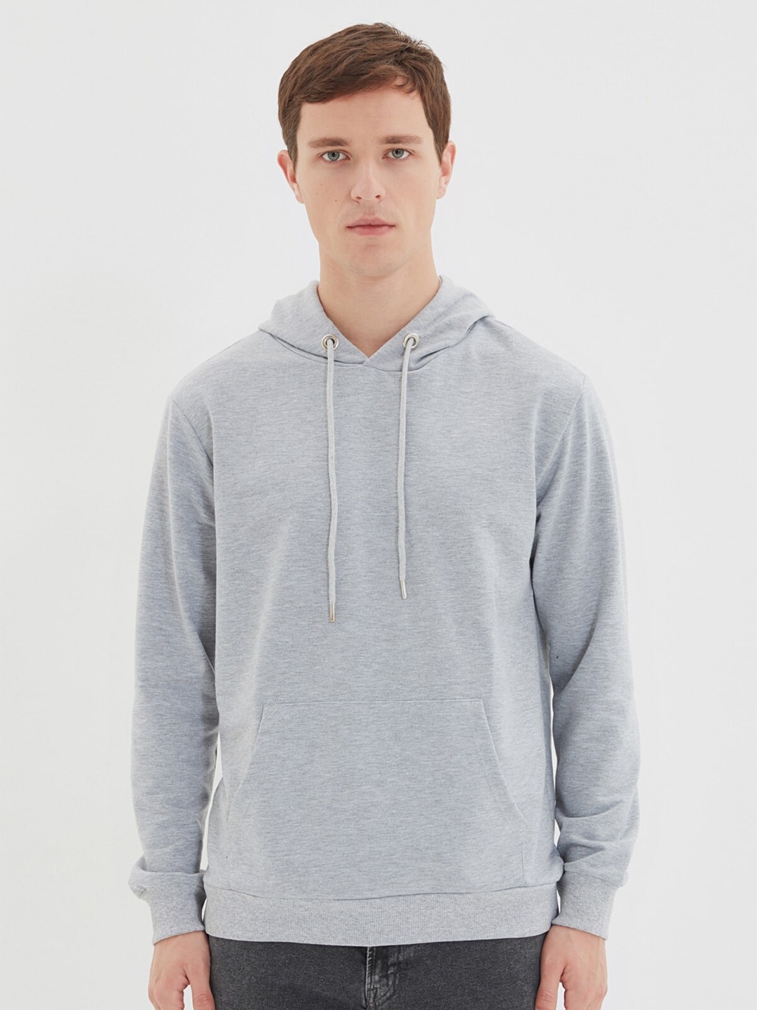 

Trendyol Men Grey Hooded Sweatshirt